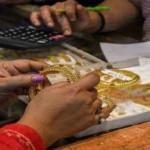 Turn Old Jewels into Funds Fast with Express Money Gold