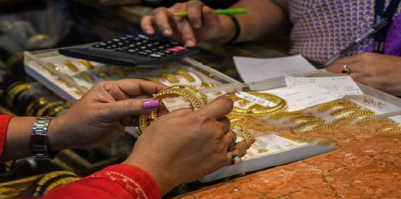 Turn Old Jewels into Funds Fast with Express Money Gold